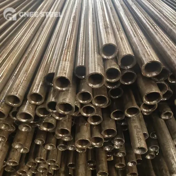 15S10 М'які сталеві труби та трубки